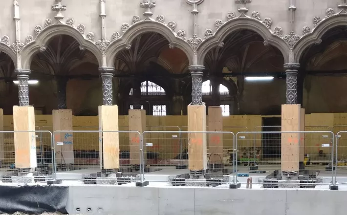 jacking works at Handelsbeurs Antwerp